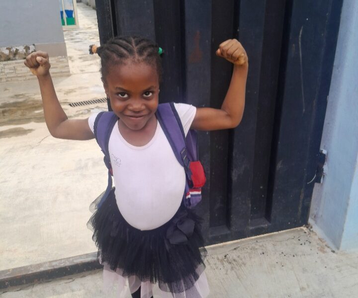 how to raise confident girls