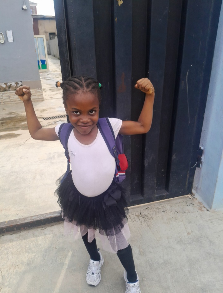 how to raise confident girls