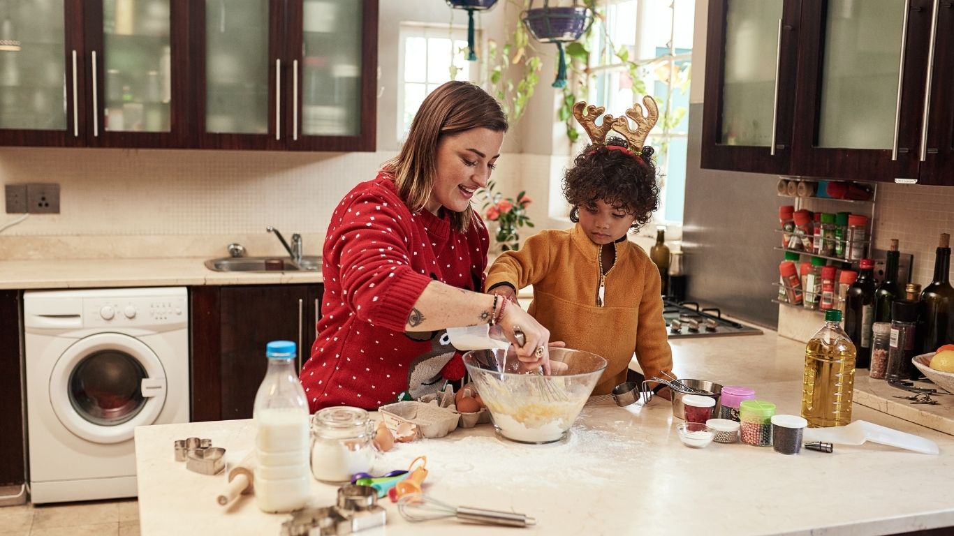 Easy Christmas Snacks for Kids: 15 Fun & cute Ideas